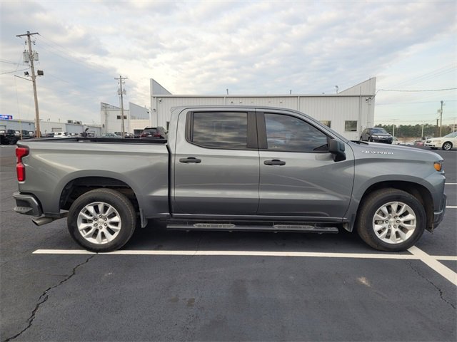 Used 2020 Chevrolet Silverado 1500 Custom w/ Infotainment Package image 2
