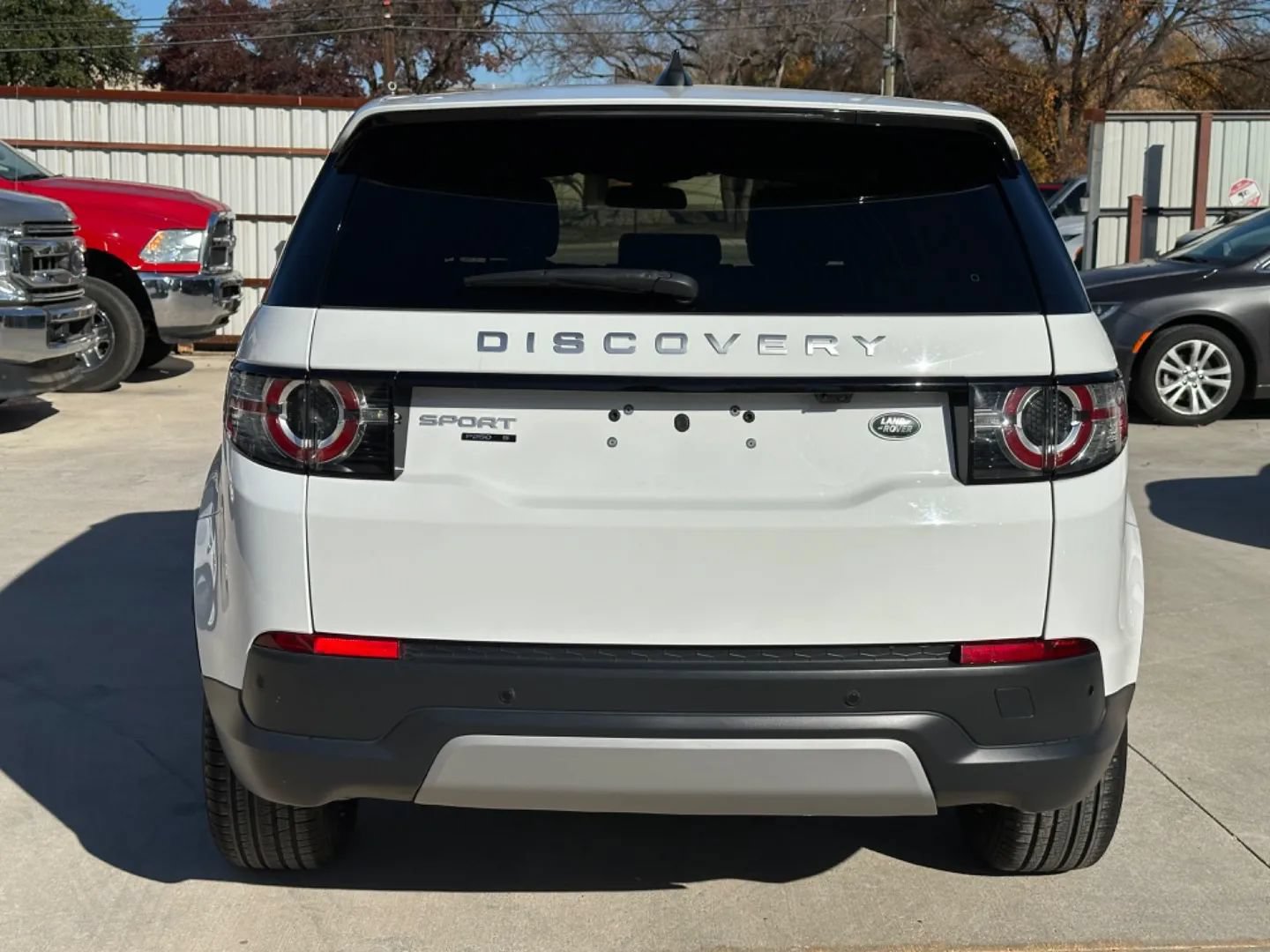Used 2019 Land Rover Discovery Sport HSE AWD/4WD image 4