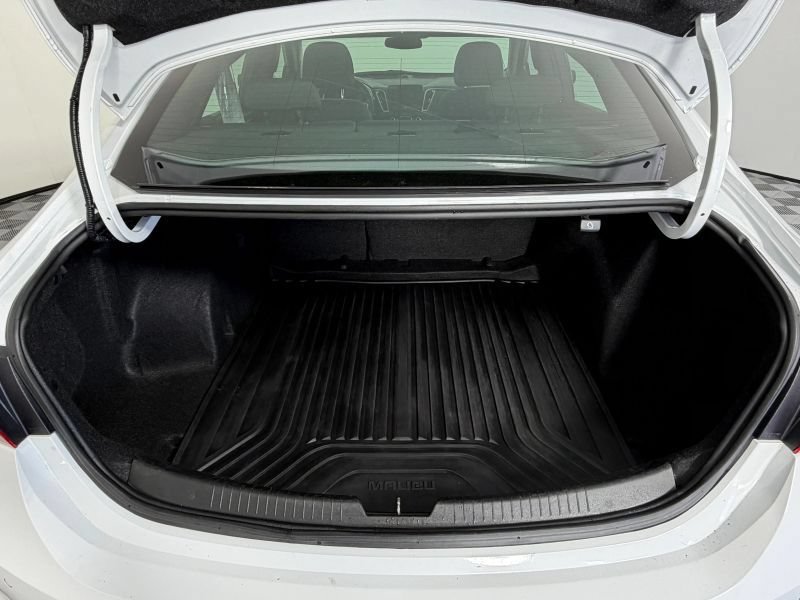 Used 2024 Chevrolet Malibu LT w/ LPO, Floor Liner Package FWD image 17