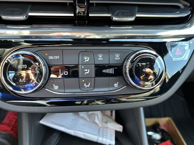 New 2026 Buick Envista Sport Touring FWD image 19