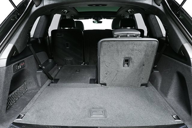 New 2025 Audi Q7 3.0T Prestige image 30