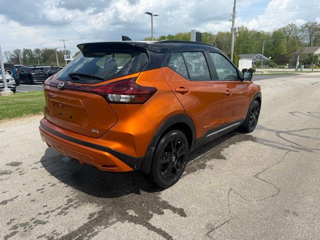 Used 2023 Nissan Kicks SR w/ SR Premium Package FWD image 3