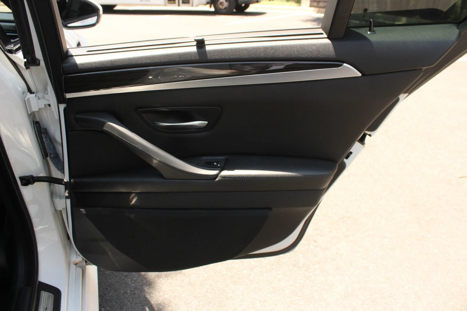 Used 2013 BMW M5 RWD image 23