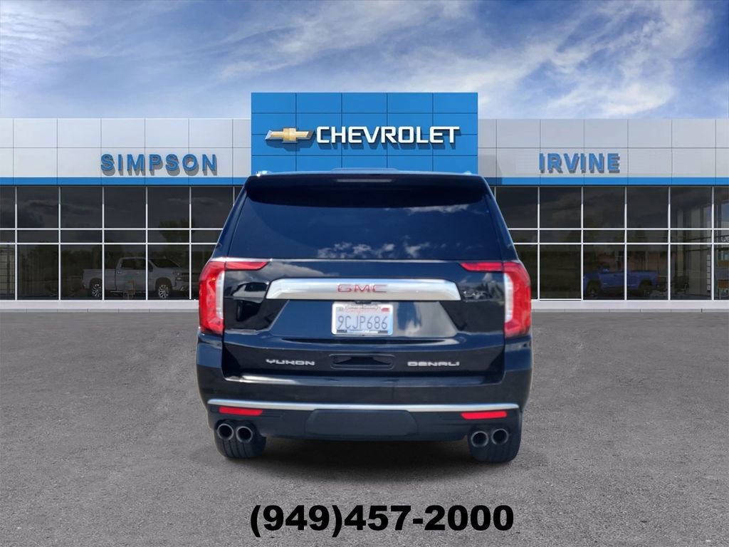 Used 2021 GMC Yukon XL Denali w/ Denali Premium Package image 7
