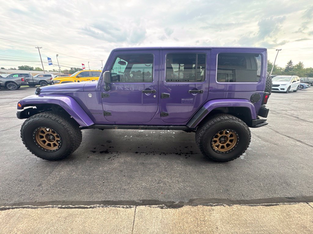 Used 2016 Jeep Wrangler Unlimited Sahara w/ Max Tow Package AWD/4WD image 12