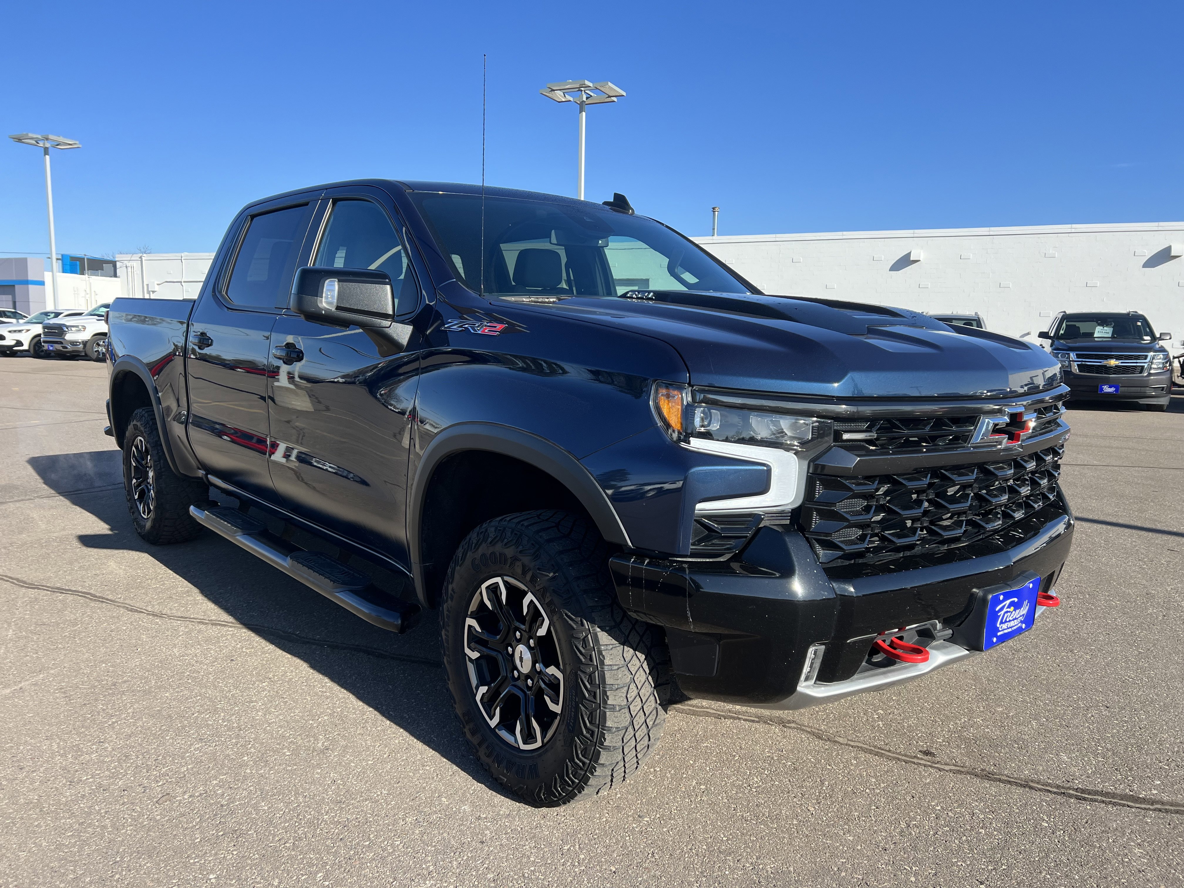 Used 2023 Chevrolet Silverado 1500 ZR2 image 3