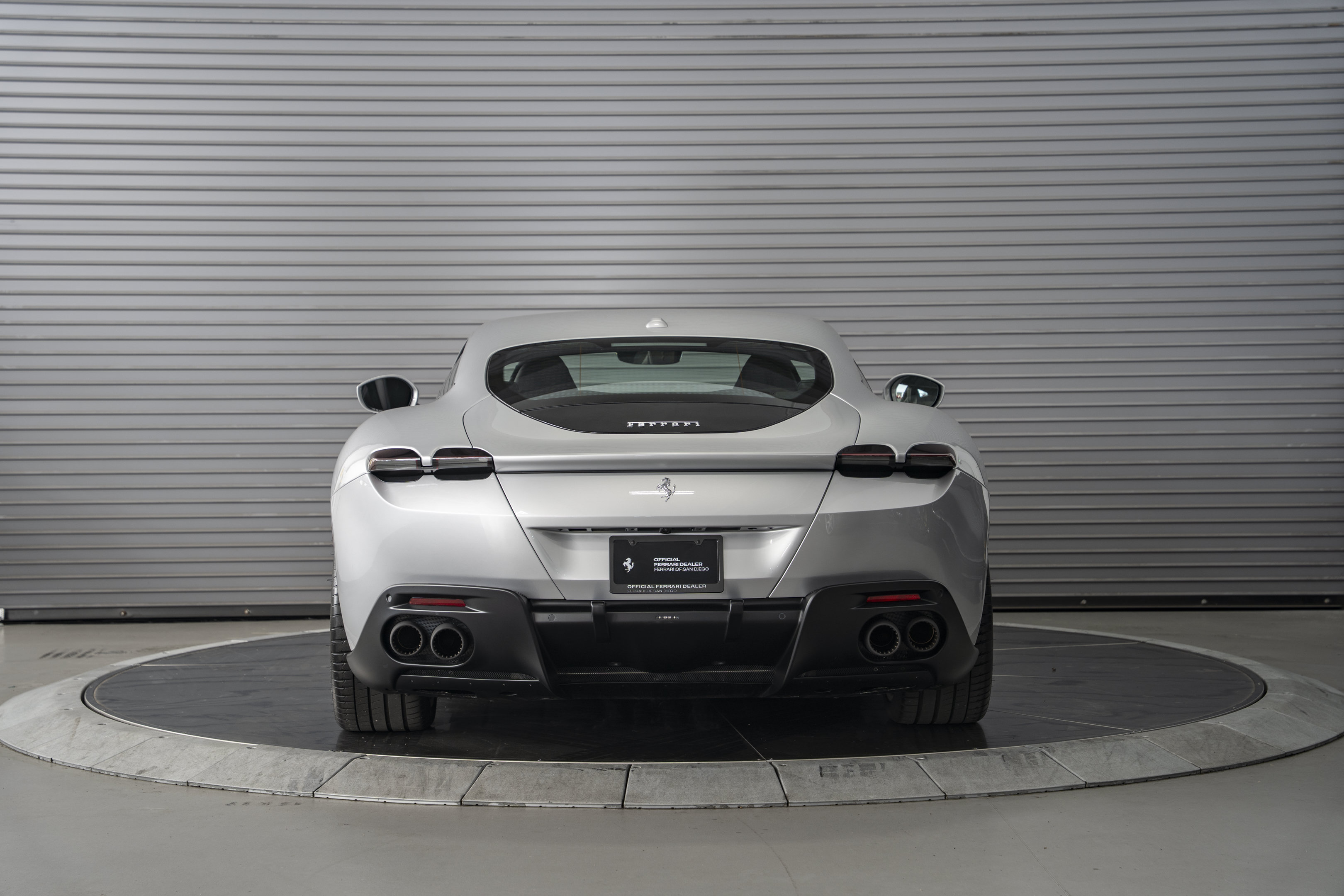 Used 2021 Ferrari Roma RWD image 4