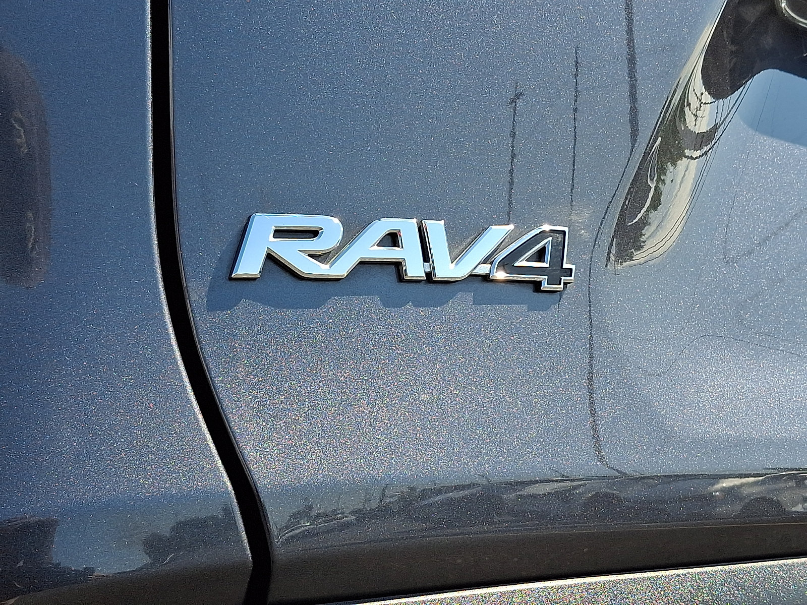 Used 2024 Toyota RAV4 XLE AWD/4WD image 30