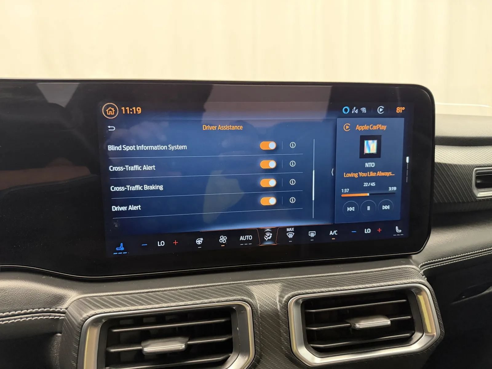 Used 2024 Ford Mustang GT Premium RWD image 28