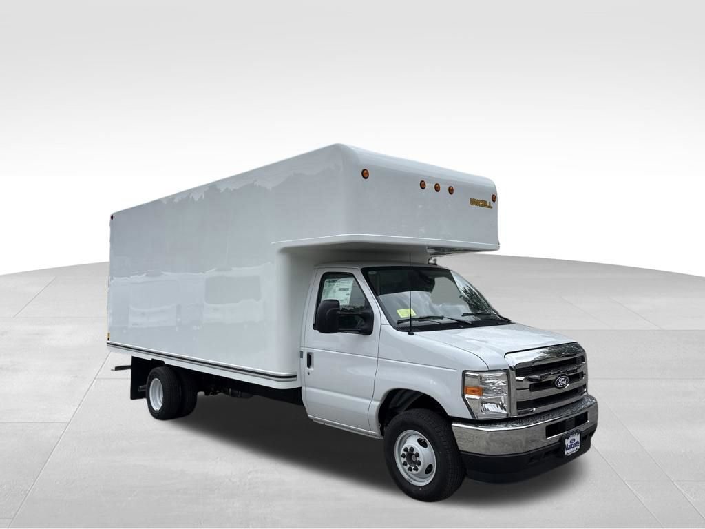 New 2027 Ford E-450 and Econoline 450 Super Duty w/ Power Equipment Group RWD image 11