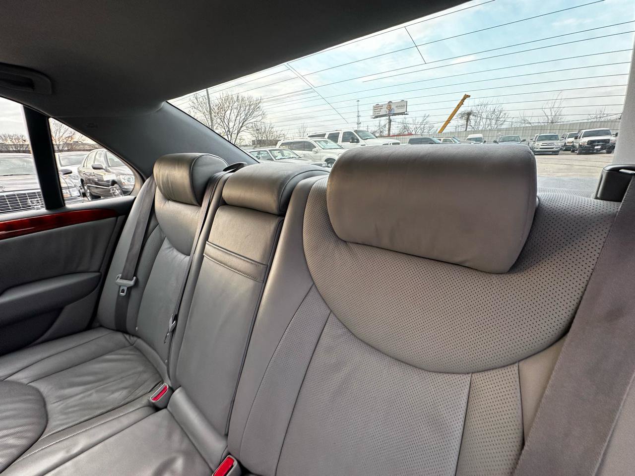 Used 2004 Lexus LS 430 w/ Premium Pkg RWD image 45