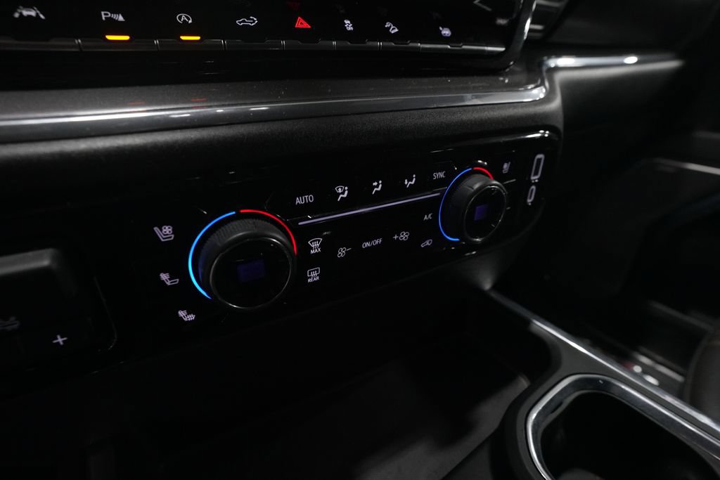 Used 2024 Chevrolet Silverado 1500 High Country w/ Technology Package AWD/4WD image 20