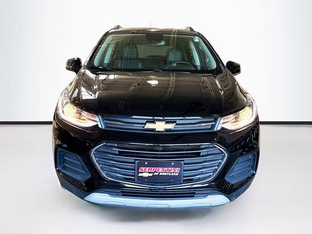 Used 2020 Chevrolet Trax LT w/ Driver Confidence Package image 4