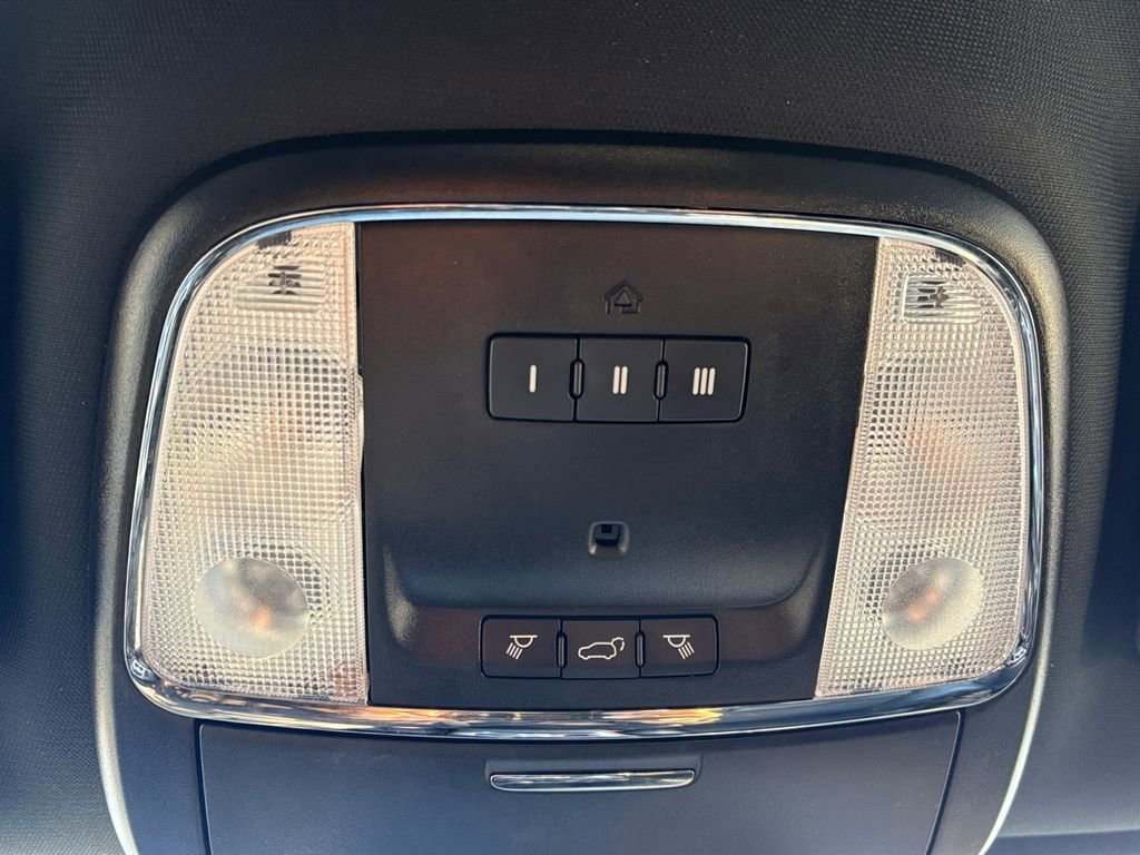 Used 2021 Jeep Grand Cherokee Laredo X image 27