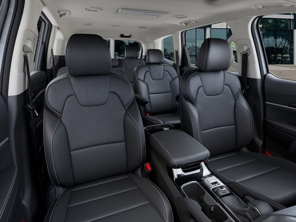 New 2025 Kia Telluride S image 16
