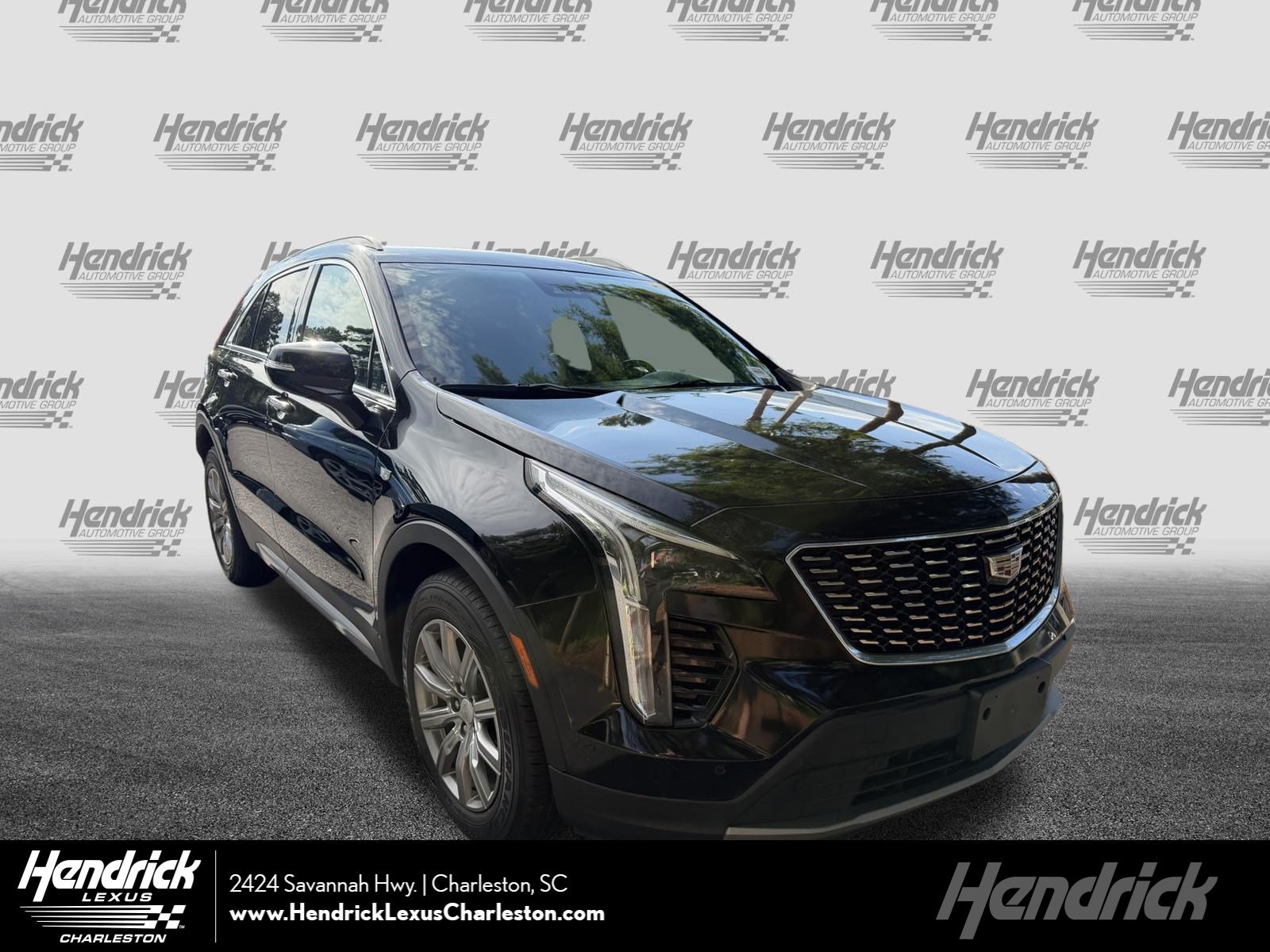 Used 2021 Cadillac XT4 Premium Luxury AWD/4WD image 1
