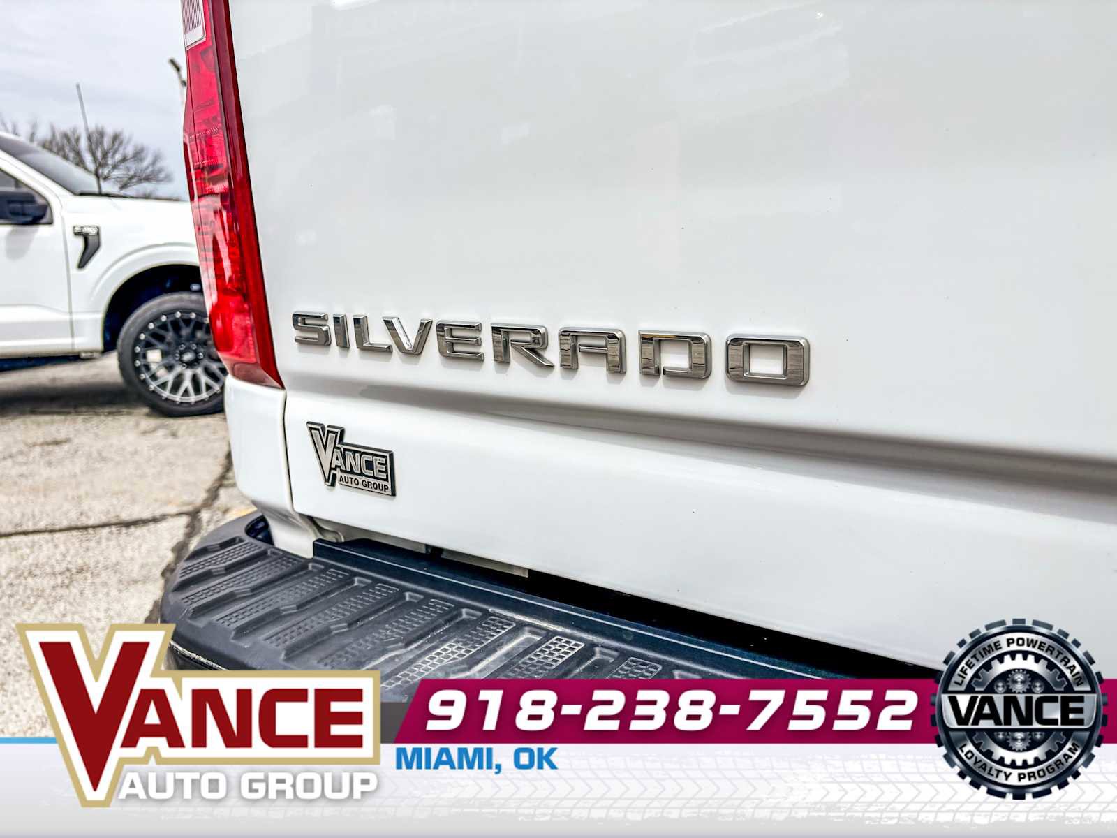 Used 2024 Chevrolet Silverado 2500 Custom w/ Custom Value Package image 13