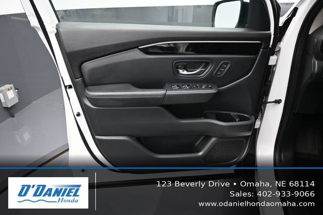 Used 2023 Honda Pilot Touring image 23