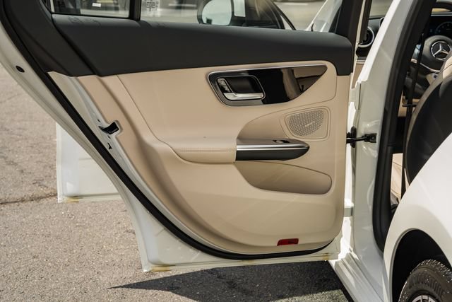 New 2026 Mercedes-Benz C 300 4MATIC Sedan image 35
