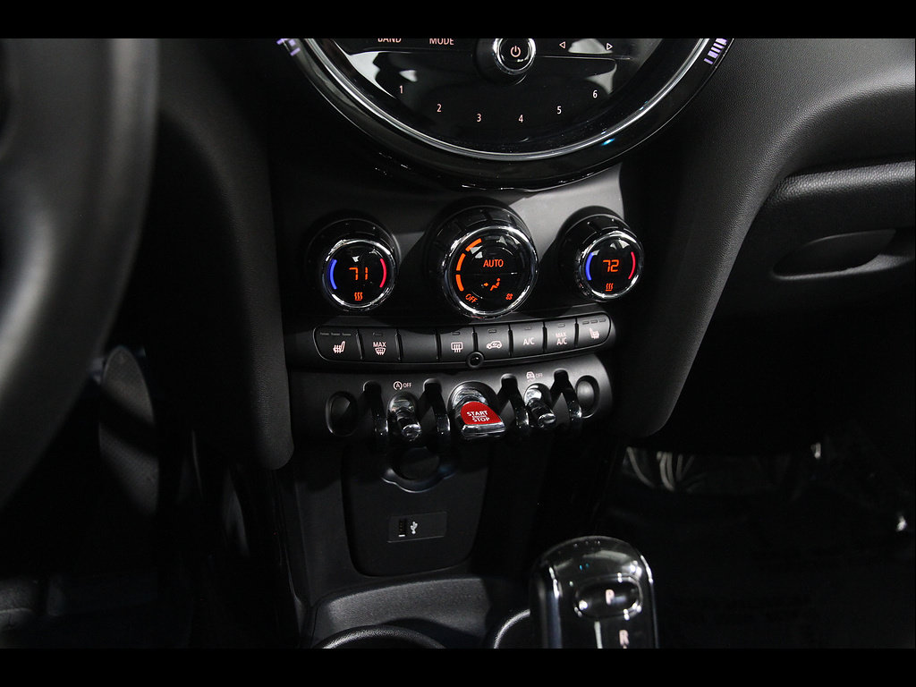 Certified 2023 MINI Cooper 2-Door Hardtop FWD image 13