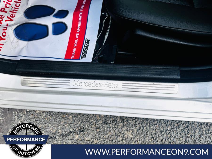 Used 2009 Mercedes-Benz C 300 Sport image 11