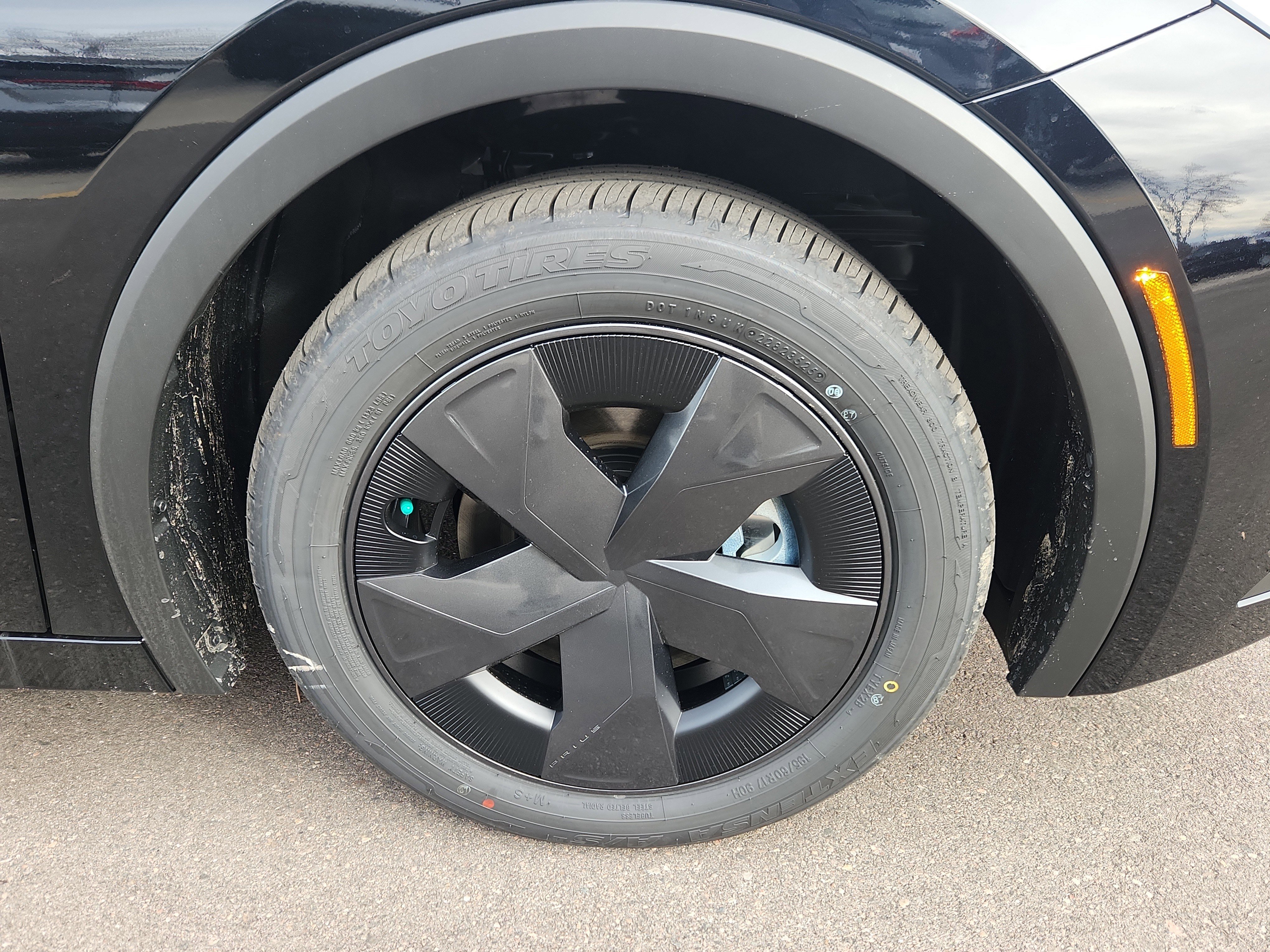 New 2026 Toyota Prius SE image 7