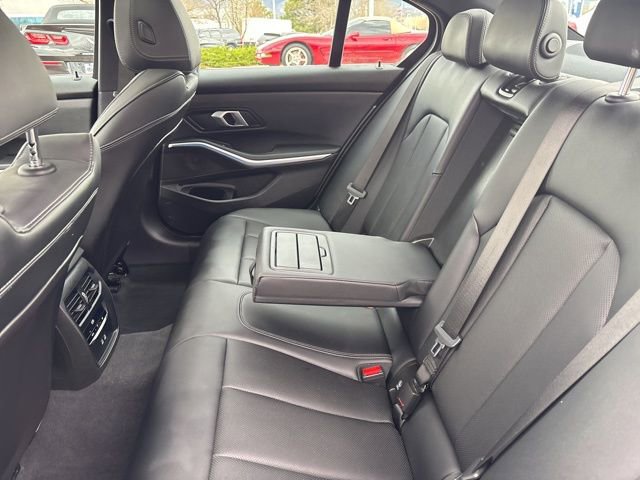 Used 2025 BMW 330i xDrive Sedan AWD/4WD image 15