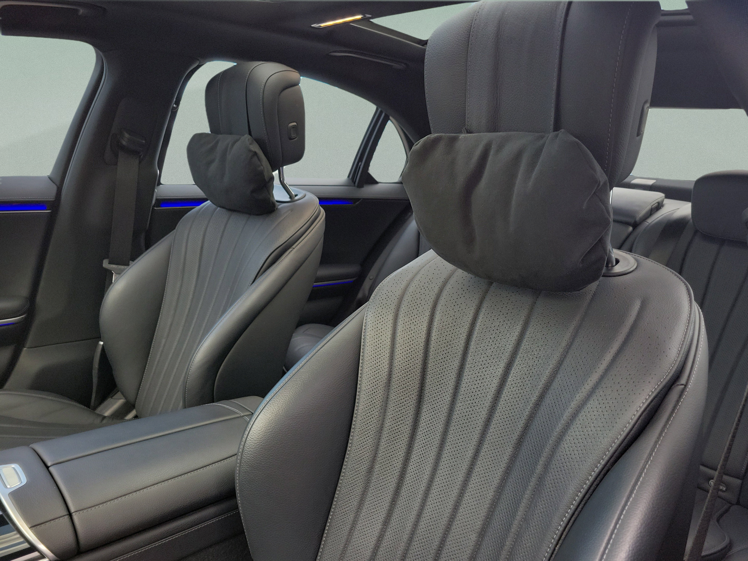 Certified 2023 Mercedes-Benz S 500 4MATIC image 18
