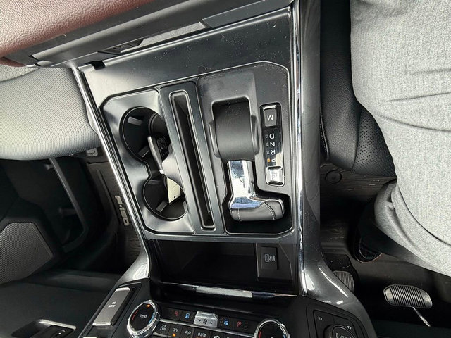 Used 2023 Ford F150 Lariat image 31