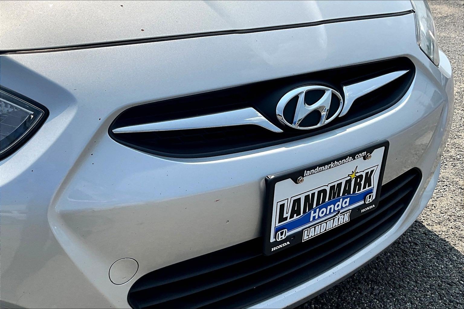 Used 2013 Hyundai Accent SE FWD image 27