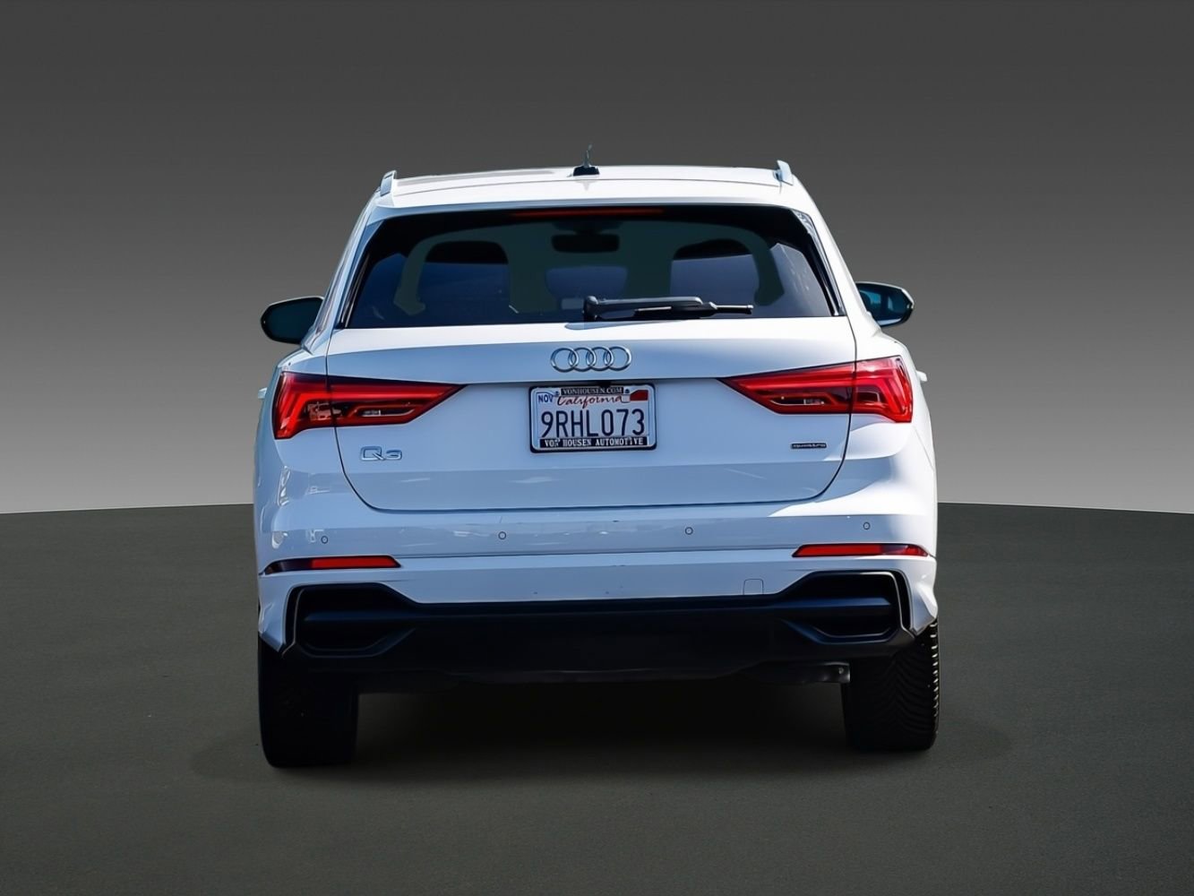 Used 2023 Audi Q3 2.0T Premium image 3