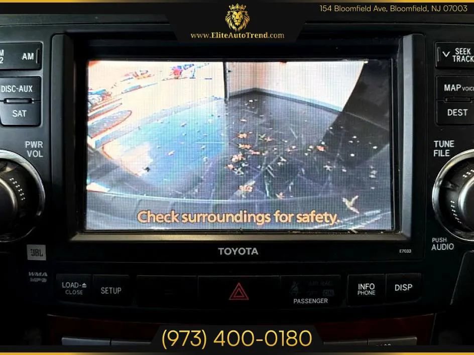 Used 2012 Toyota Highlander Limited w/ Tow Pkg image 15