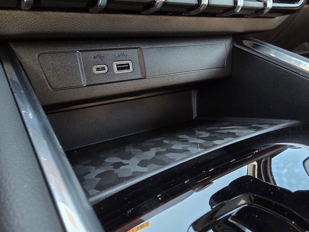 New 2026 GMC Canyon AT4 image 19