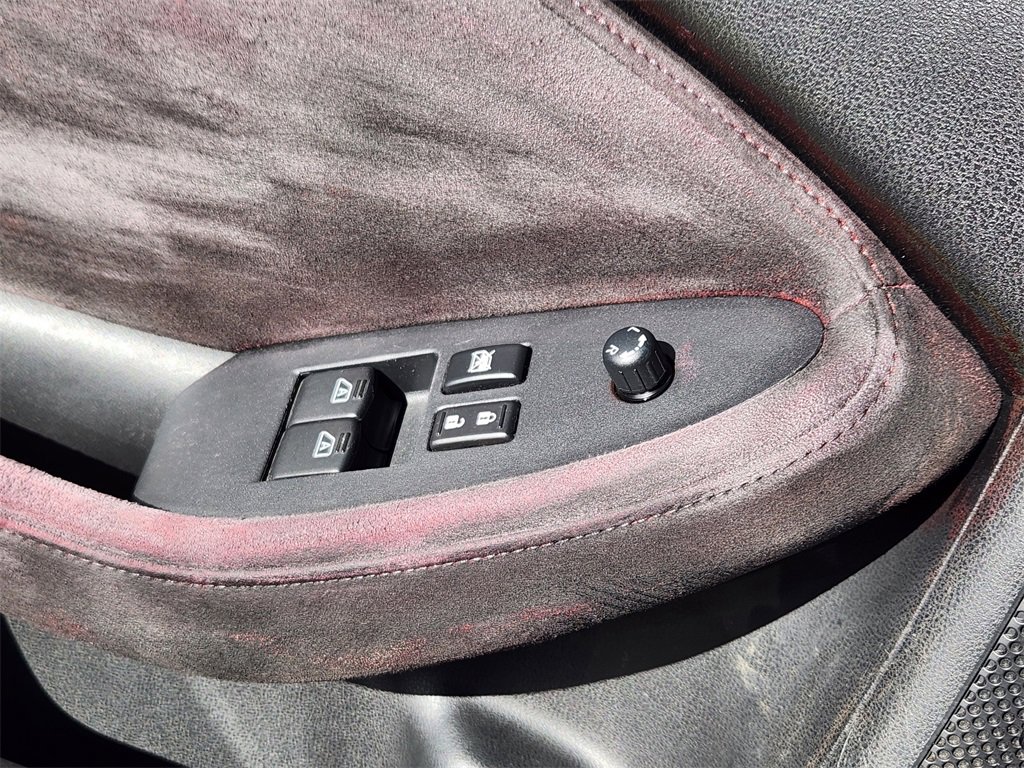 Used 2009 Nissan 370Z Touring w/ Sport Pkg image 4