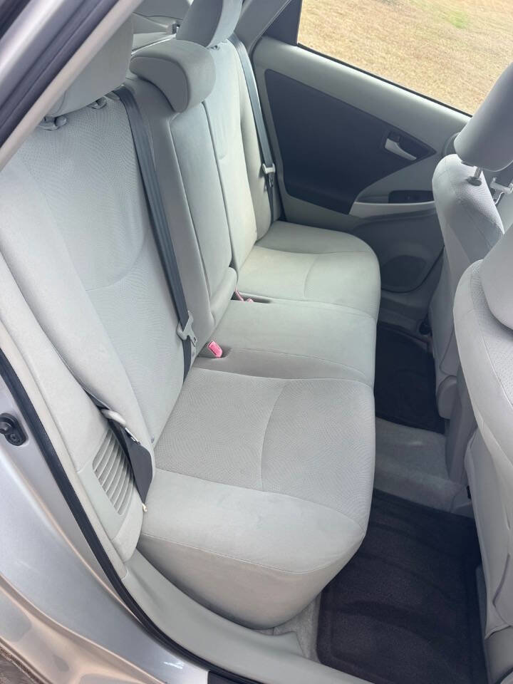 Used 2010 Toyota Prius Two FWD image 19
