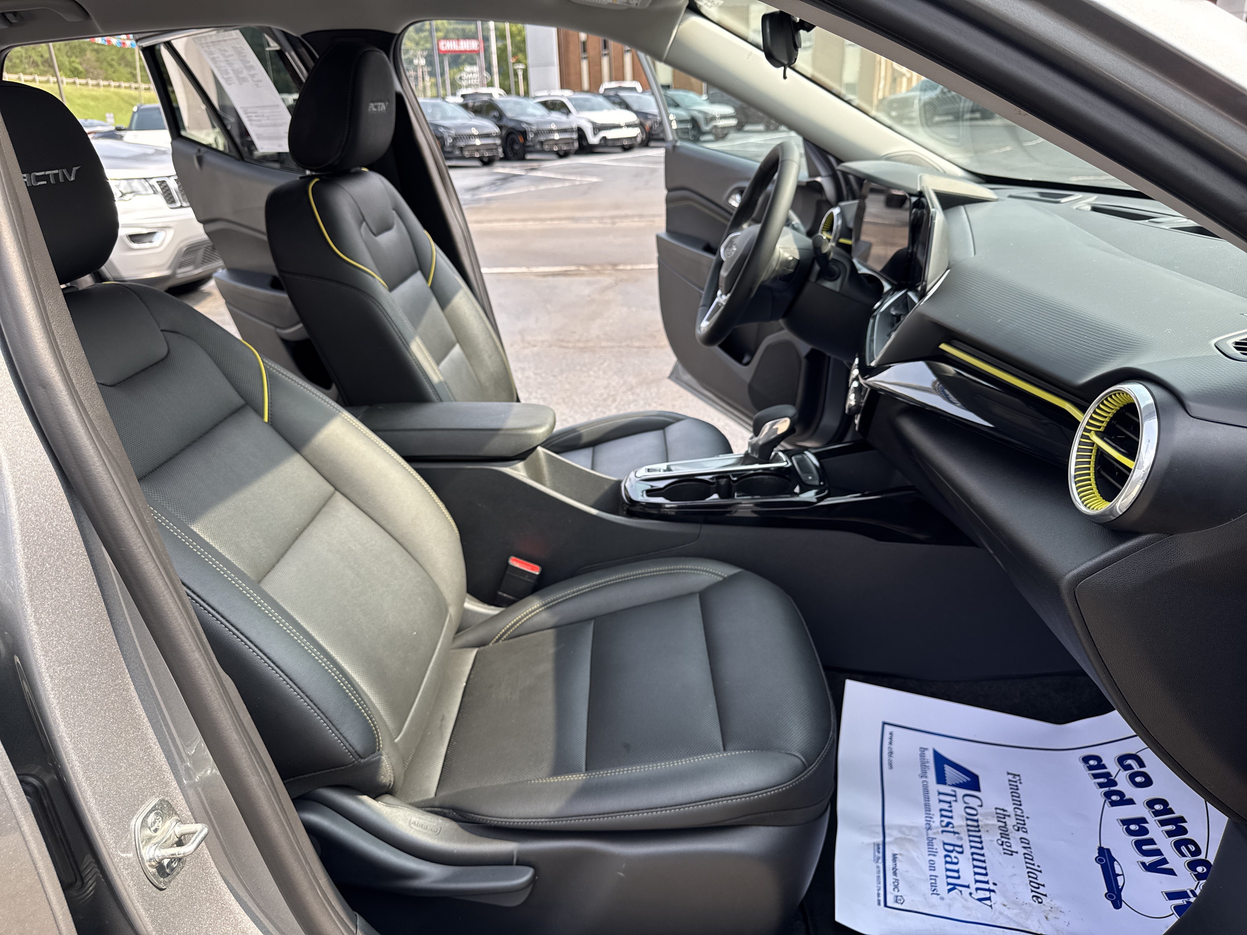Used 2025 Chevrolet Trax ACTIV w/ Driver Confidence Package FWD image 24