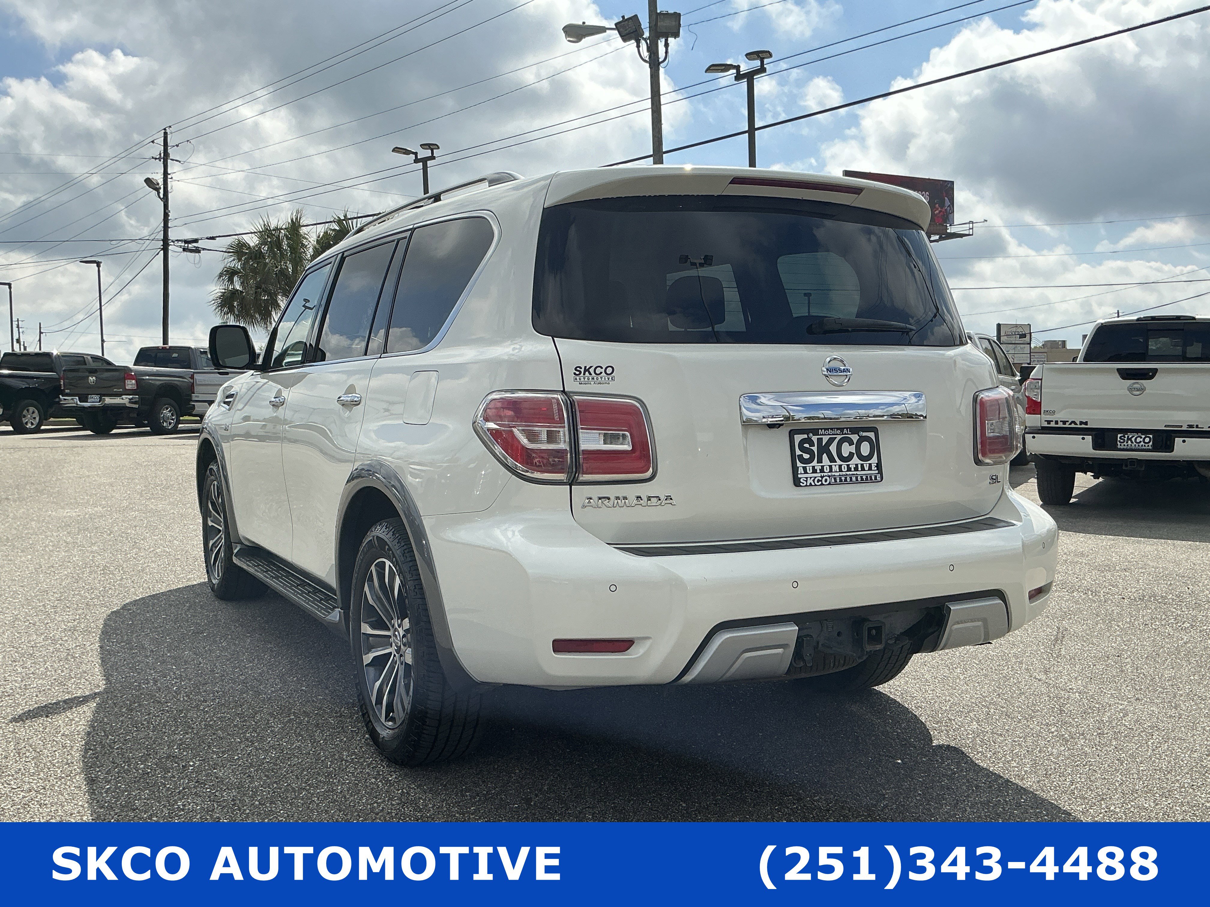 Used 2018 Nissan Armada SL w/ Premium Package RWD image 3