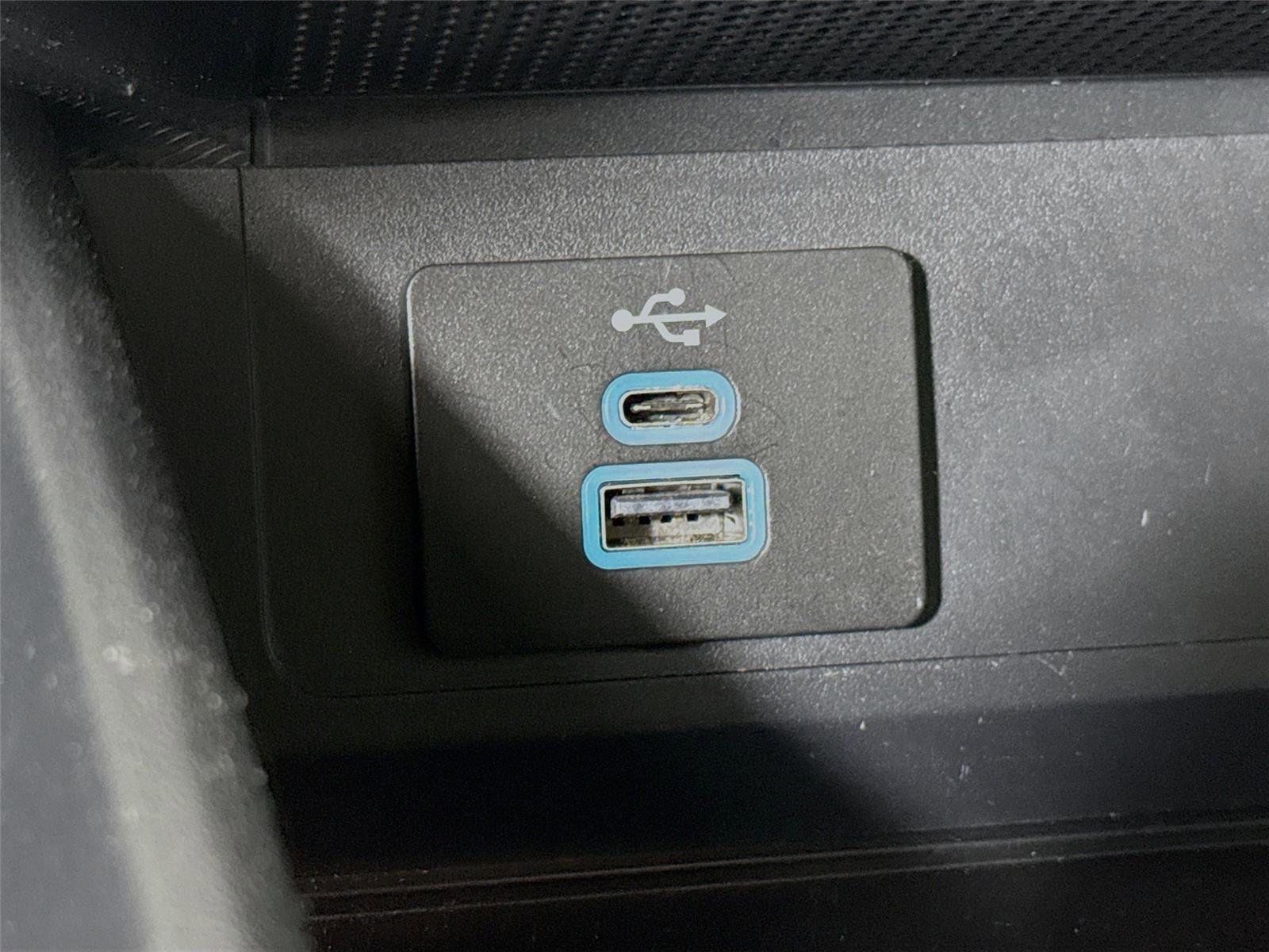 Used 2024 Ford Mustang Coupe image 11