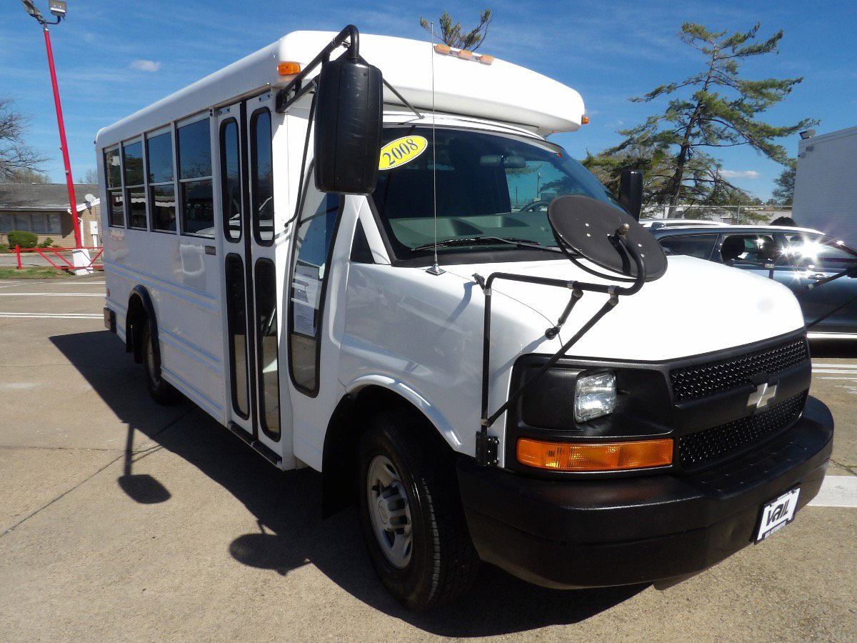 Used 2008 Chevrolet Express 3500 G3500 15 PASSENGER MINI BUS w/ School Bus Package image 1