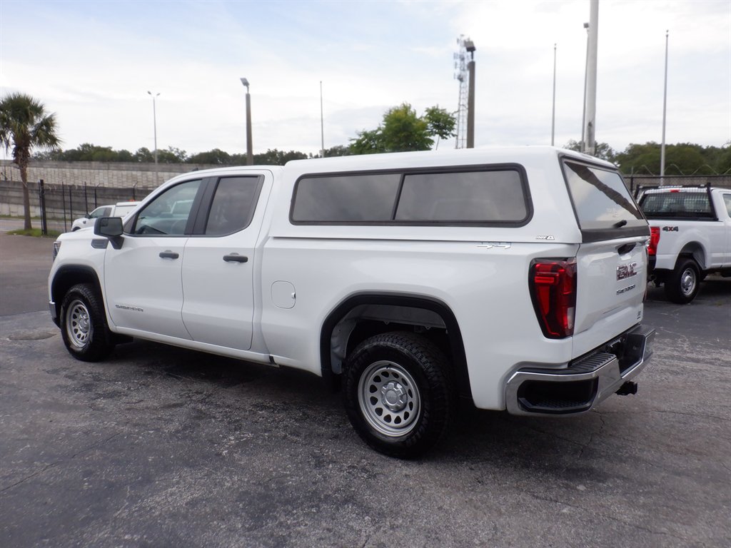 Used 2023 GMC Sierra 1500 Pro AWD/4WD image 3