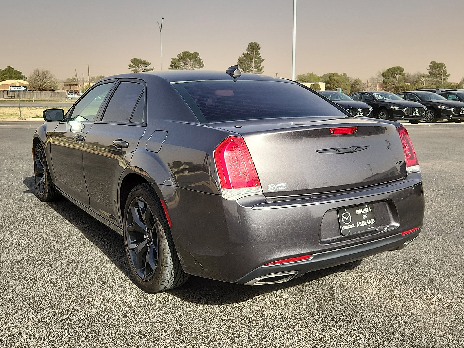 Used 2021 Chrysler 300 Touring w/ Sport Appearance Package image 5