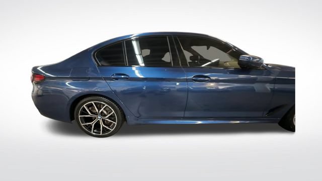 Used 2022 BMW 530i w/ M Sport Package RWD image 9
