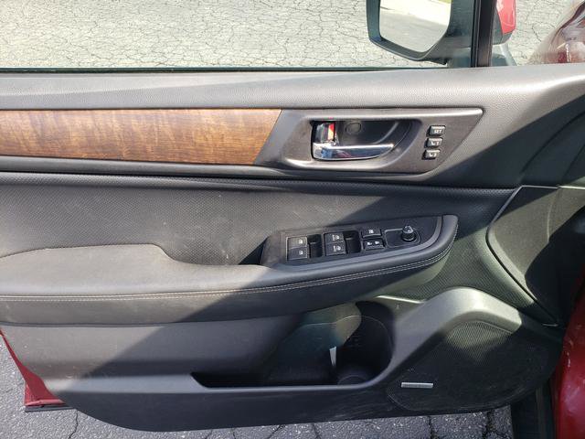 Used 2017 Subaru Outback 3.6R Limited image 11