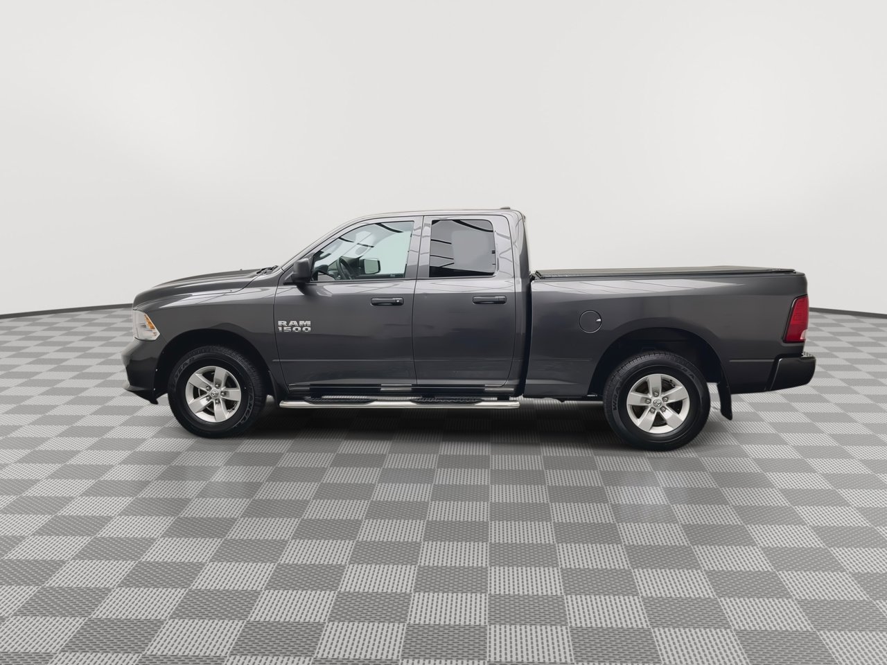 Used 2018 RAM 1500 Express AWD/4WD image 33