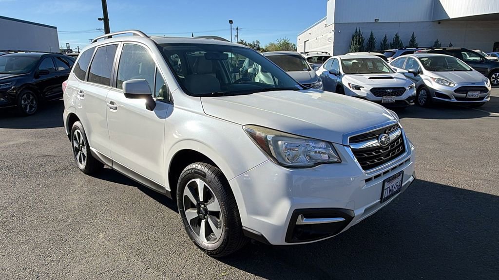 Used 2017 Subaru Forester 2.5i Premium image 2