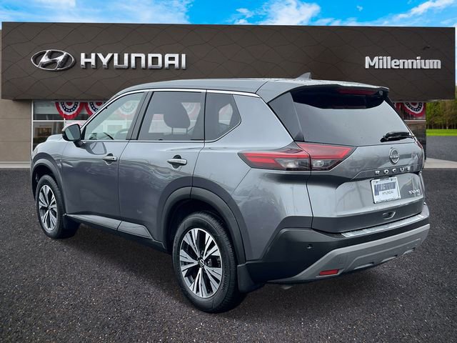 Used 2022 Nissan Rogue SV AWD/4WD image 5
