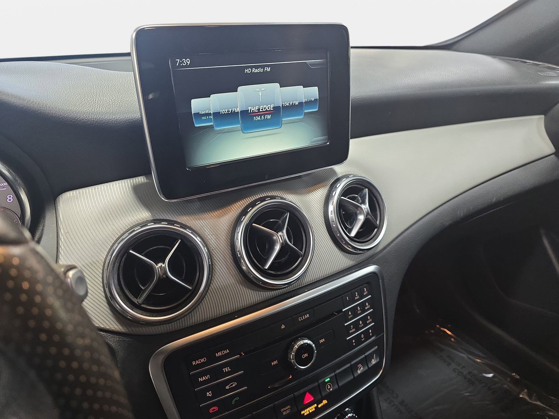 Certified 2016 Mercedes-Benz GLA 250 4MATIC image 20