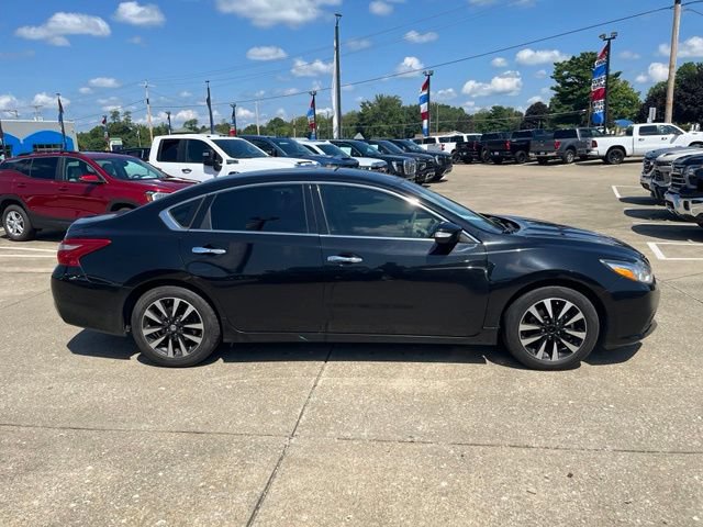Used 2018 Nissan Altima 2.5 SL FWD image 2