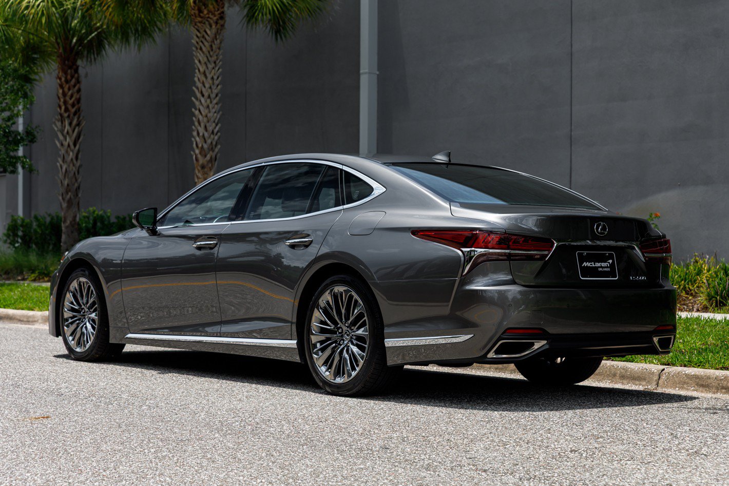 Used 2020 Lexus LS 500 w/ Interior Upgrade Package RWD image 18
