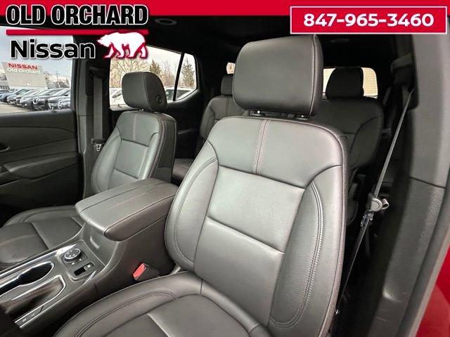 Used 2023 Chevrolet Traverse RS image 11
